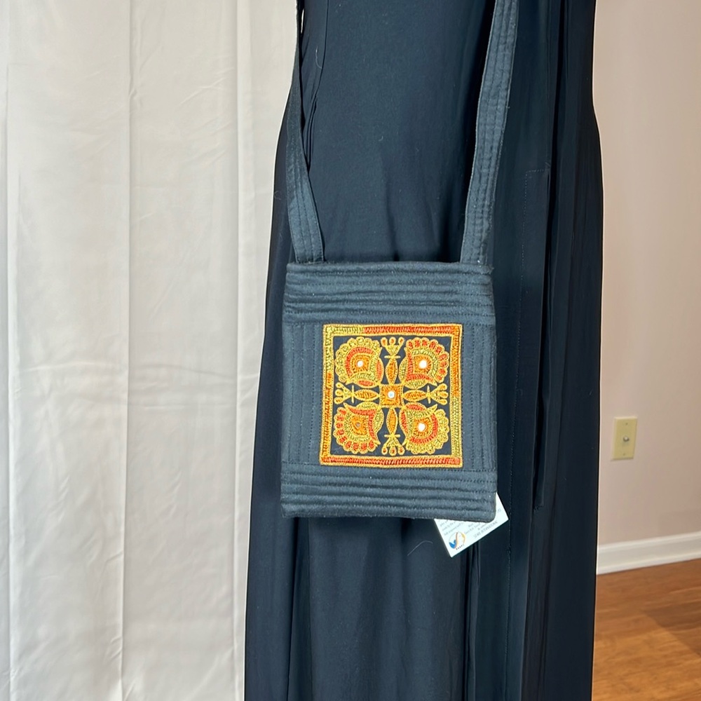 Embroidered black crossbody bag from India 🇮🇳